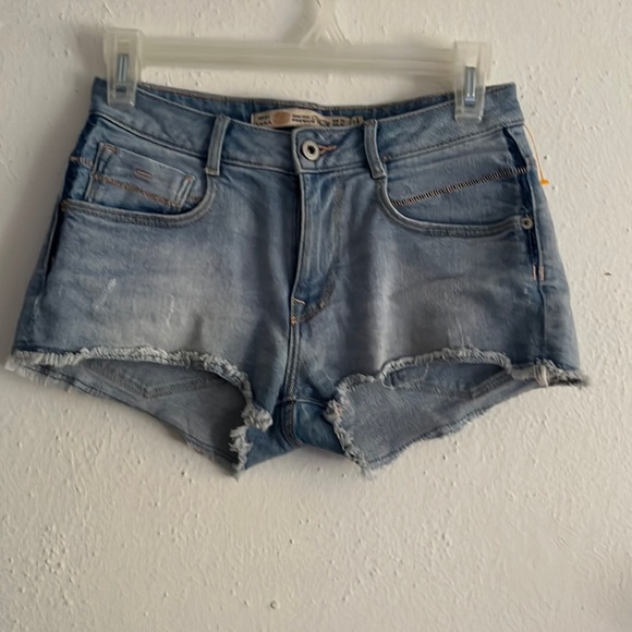 Non high rise jean shorts - Picture 1 of 3